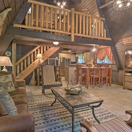 Snuggle Inn In The Heart Of Chalet Village! Gatlinburg Exterior foto