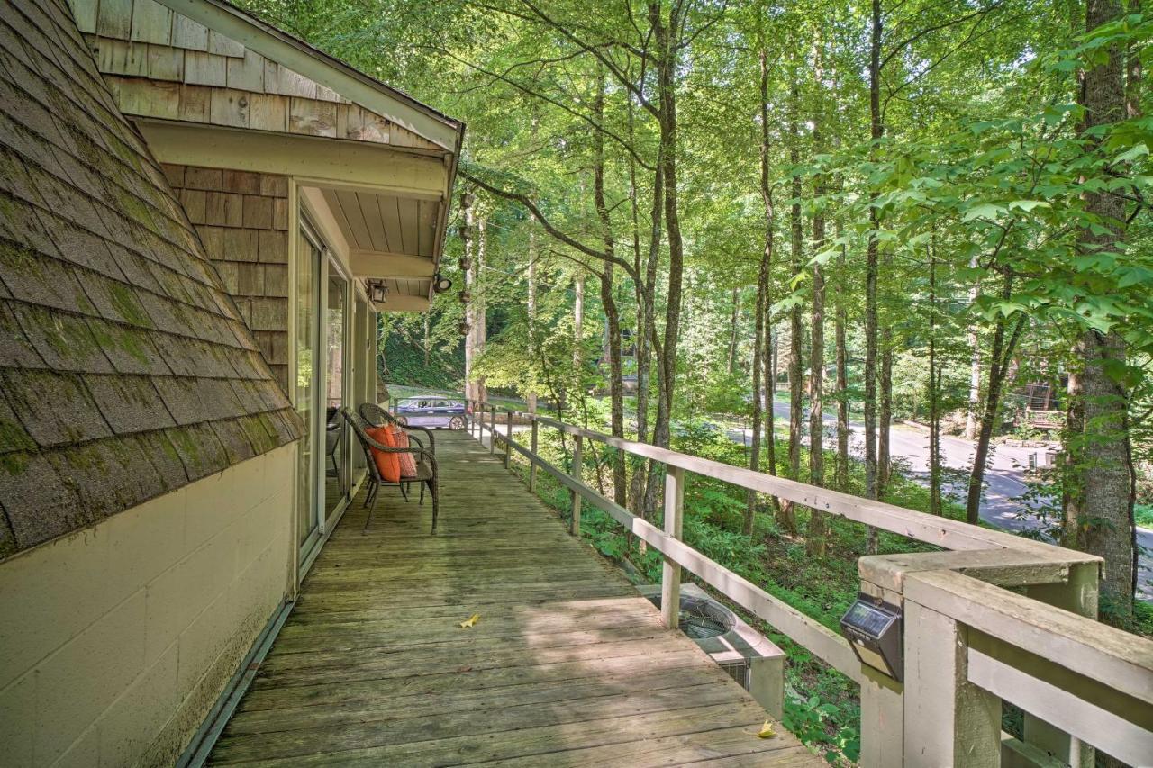 Snuggle Inn In The Heart Of Chalet Village! Gatlinburg Exterior foto